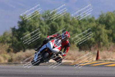 media/Nov-06-2022-SoCal Trackdays (Sun) [[208d2ccc26]]/Turn 7 Set 1 (1050am)/